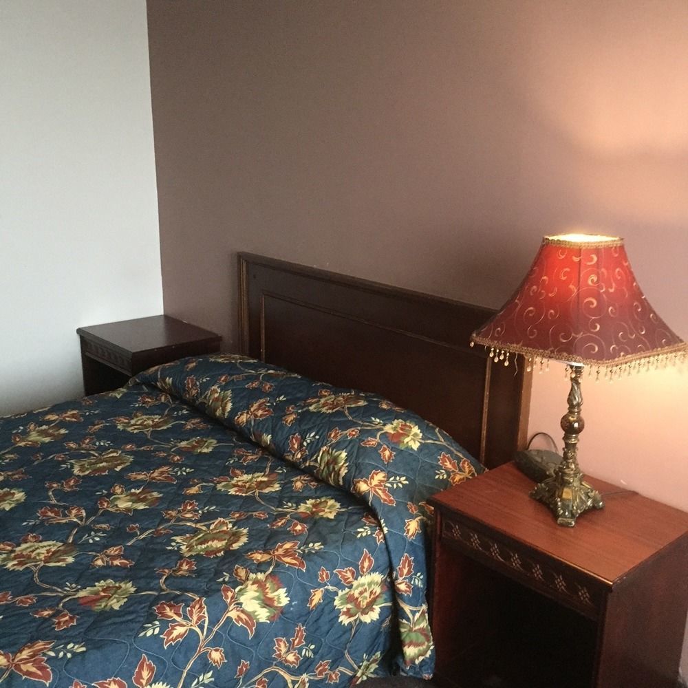White Knight Motel Μπράμπτον Εξωτερικό φωτογραφία