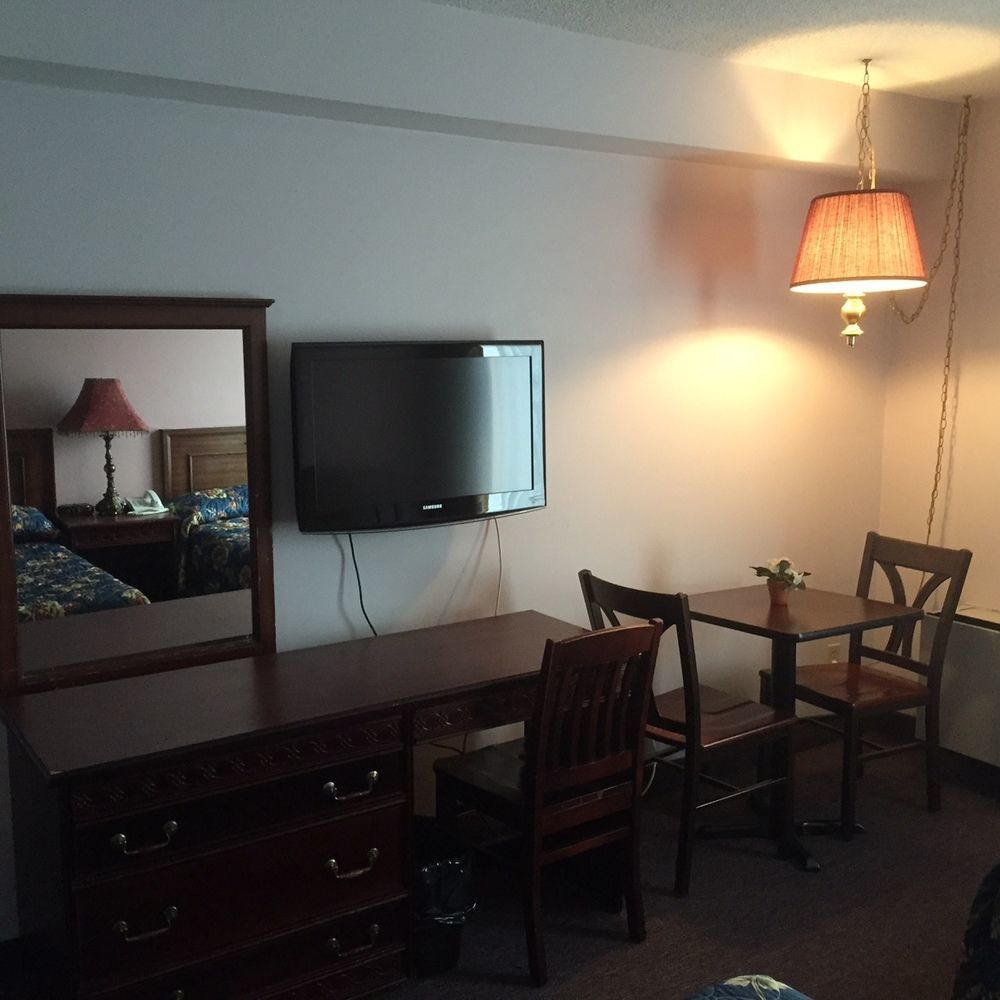 White Knight Motel Μπράμπτον Εξωτερικό φωτογραφία